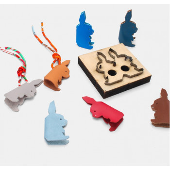 Штанцформы (вырубные штампы) для кожаного брелка Зайка