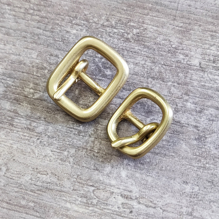 Пряжка 15 мм латунная с перекладиной 15L-201