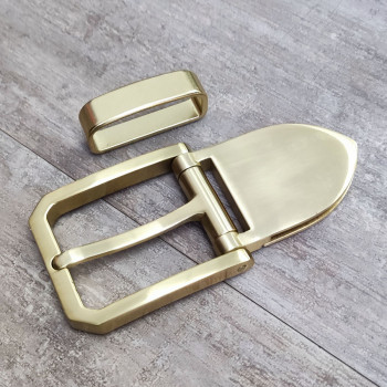 Пряжка для ремня 38 мм со шлевкой латунь