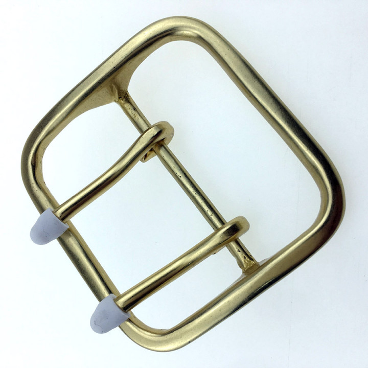Пряжка 60 мм латунная с перекладиной L-62