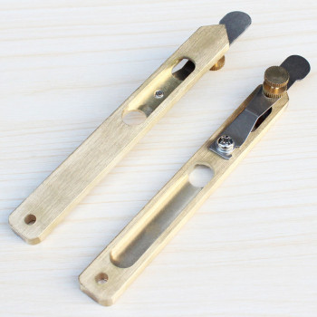 Нож для нарезки полос из кожи