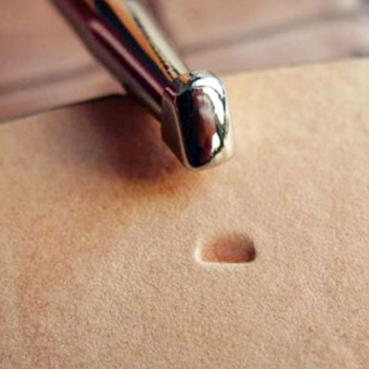 Штамп для тиснения по коже B 702 А LS