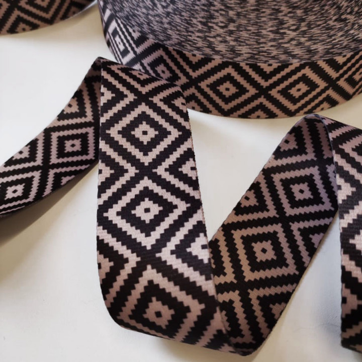 Лента ременная стропа 50 мм Черно-бежевая п/э