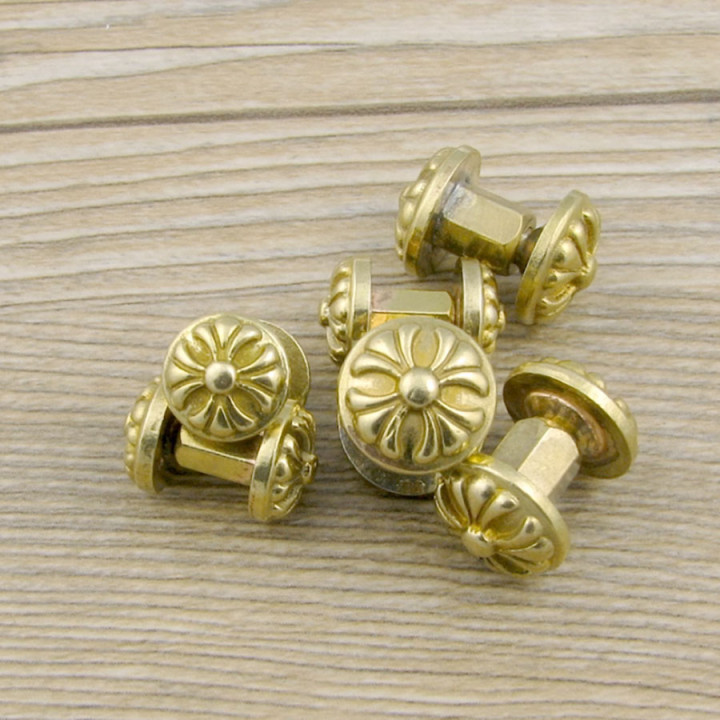 Винт декоративный двусторонний латунь