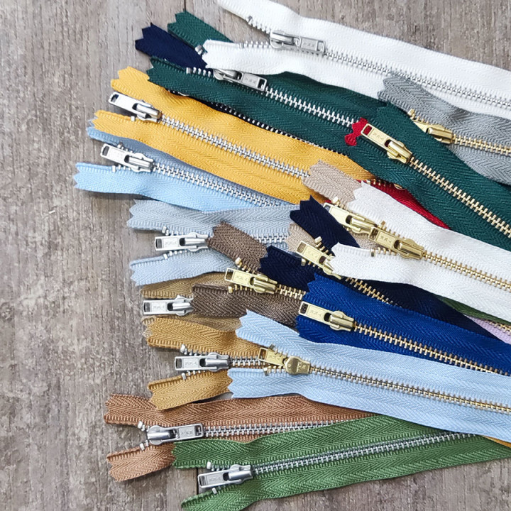 Молния металлическая №3 20см зубья под серебро YKK Япония