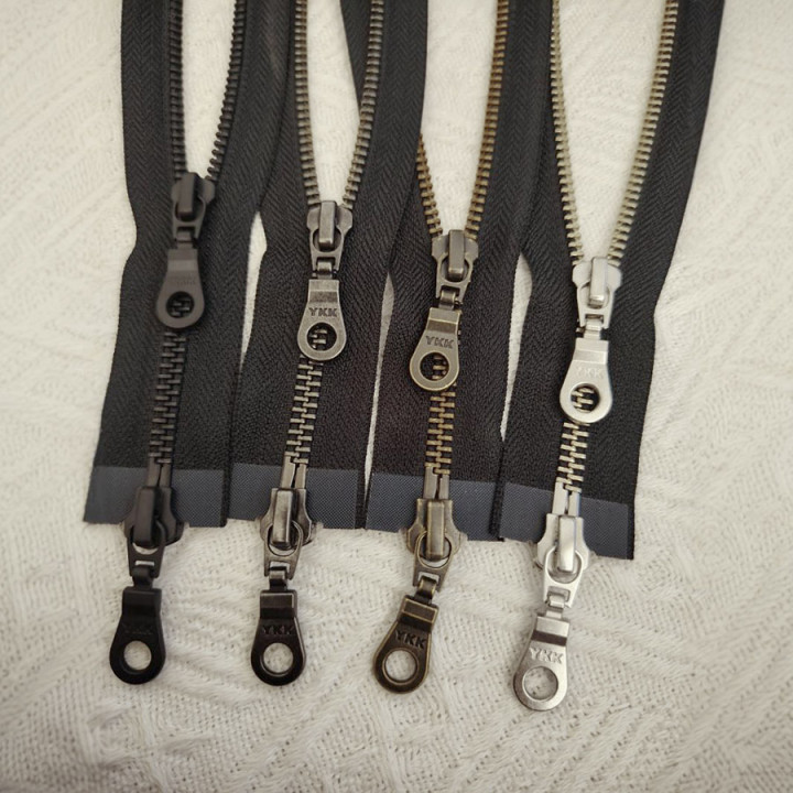 Молния металлическая №5 YKK разъемная 75-90 см