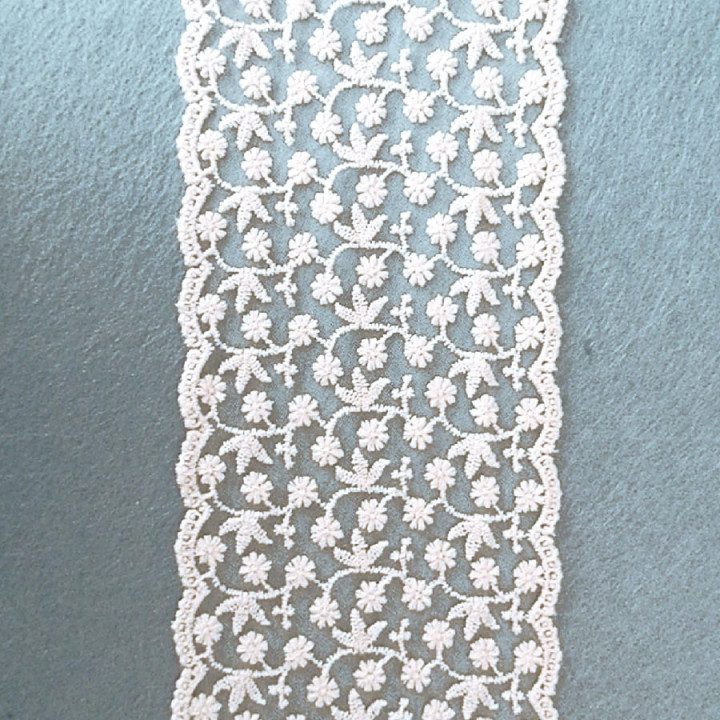 Кружево пэ Цветочный орнамент 11,5 см