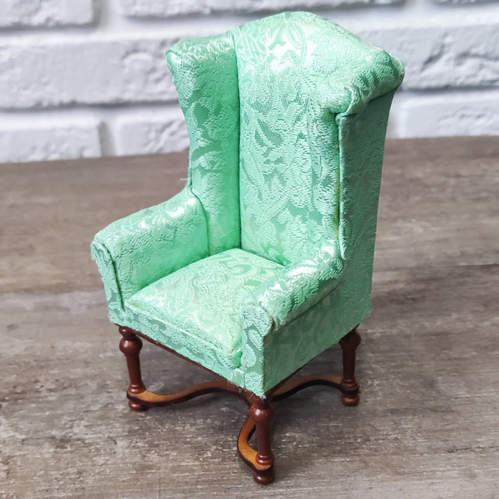 Кресло для кукол c с зеленой обивкой Орех