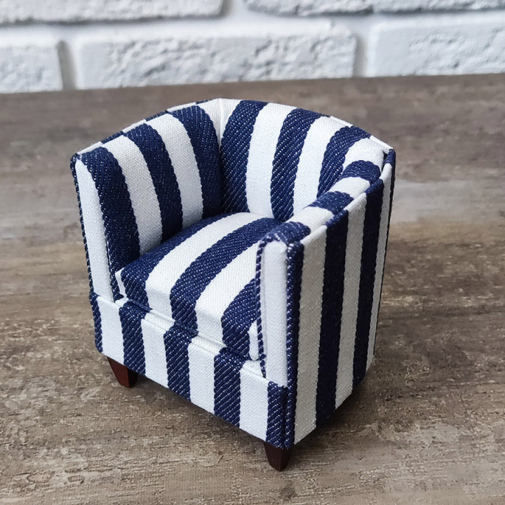 Кресло для кукол Синяя полоска