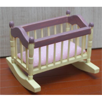 Кровать-качалка детская для кукол 
