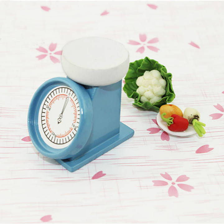 Весы кухонные пластиковые для кукольного домика