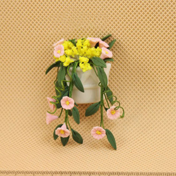 Цветы в настенном кашпо для кукольного дома 1:12