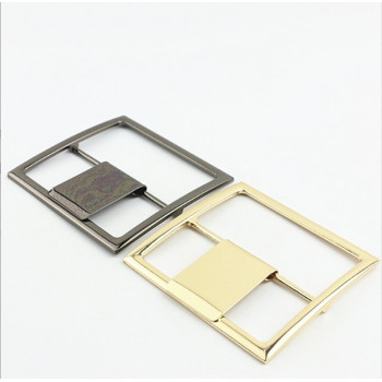 Пряжка 68 мм квадратная Z2582