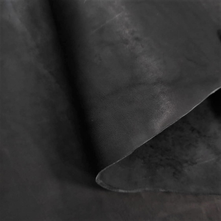 Кожа Краст Босс 2,1-2,5 мм Черный