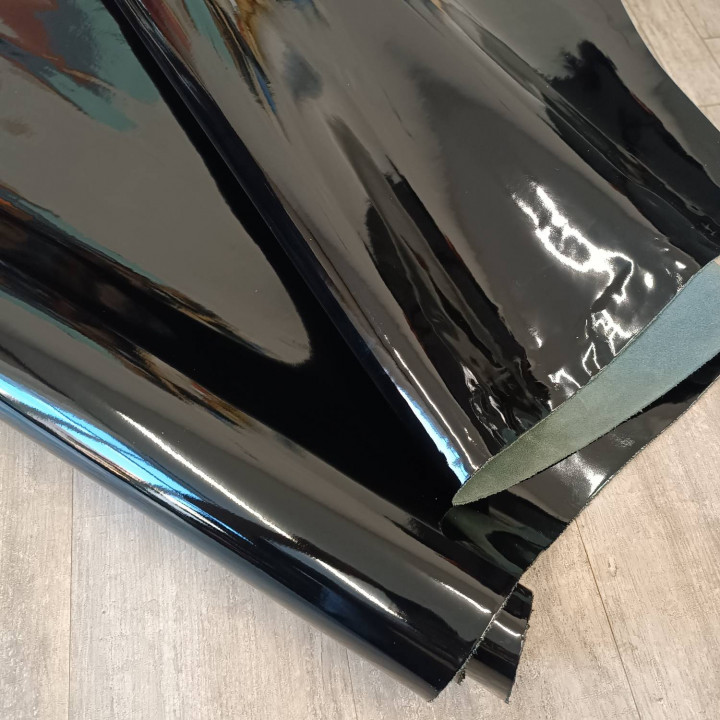 Кожа КРС Лак 1,1-1,3 мм Чёрный