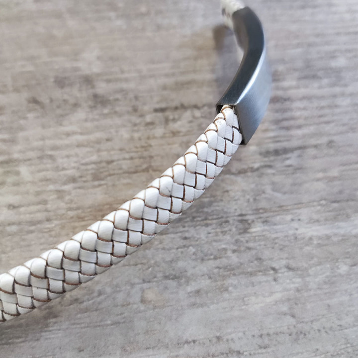 Шнур кожаный плоский плетеный 10х3 мм 20 см LC