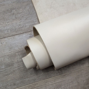 Кожа ШСК 2,1 мм пылевидная с покр. Бежевый