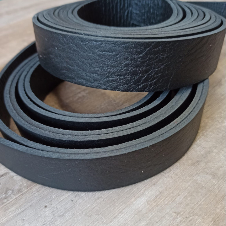 Заготовка для ремня раст. дубл. 34 мм толщ. 3,5 мм Черный фактурный Италия