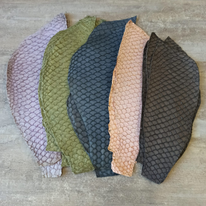 Кожа рыбы 0,7 мм Карп матовый 10*25 см