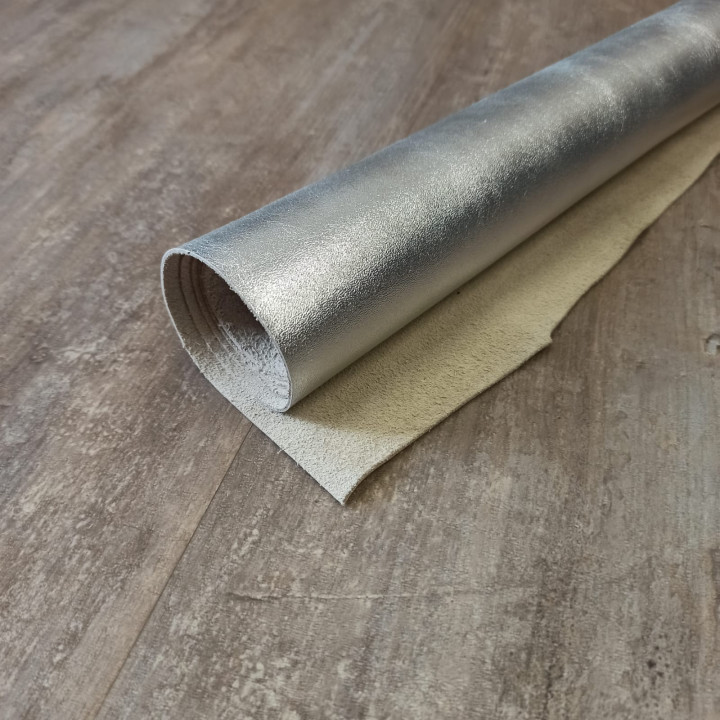 Кожа КРС 1 мм с покр.  Серебро