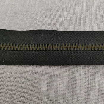 Молния металлическая №5 YKK рулонная зубья темная бронза