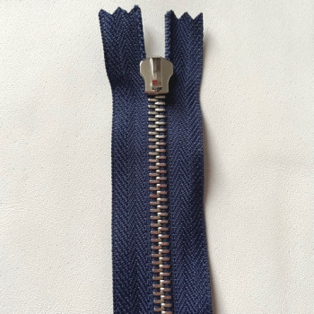 Молния металлическая №5 52 см зубья под серебро Темно-синий YKK Япония