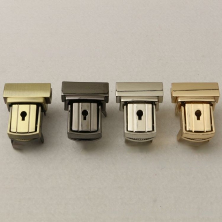 Застежка портфельная 28 мм