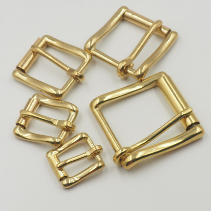 Пряжка 13-50 мм латунная c роликом Z002