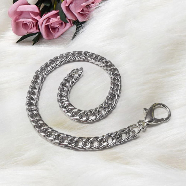 Цепь галантерейная с карабином 23 см 