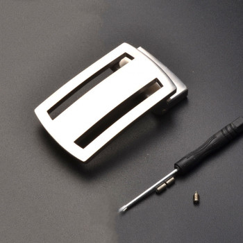 Пряжка 35 мм стальная с шипом 176